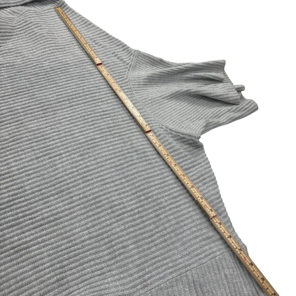 Banana Republic Womens Ribbed Turtleneck Sweater XL Gray Acrylic/Nylon Blend - Picture 8 of 11